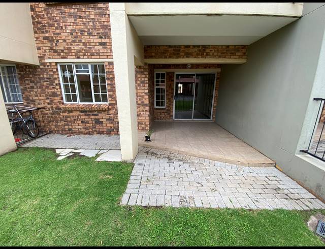 2 BEDROOM APARTMENT FOR SALE IN COMET